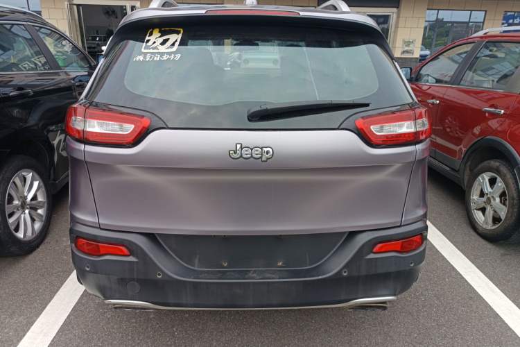 Used Jeep Cherokee 2016 2.4L Professional Edition