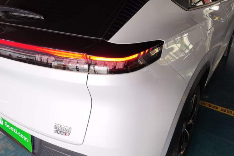 Used Dongfeng Aeolus Mage 2023 1.5T Luxury Edition
