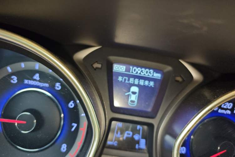 Used Hyundai Elantra (5th Generation / Langdong) 2012 1.6L Automatic Leading Model
