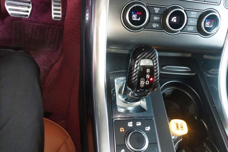 Used Land Rover Range Sport 2017 3.0 SC V6 HSE DYNAMIC Gear Lever