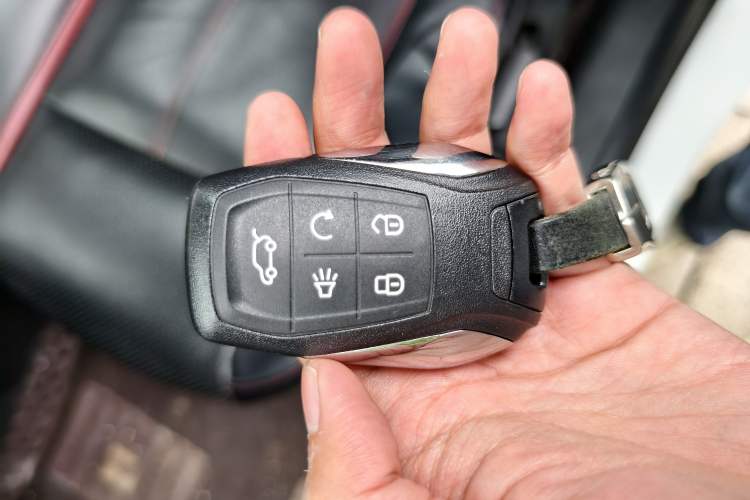 Used Soueast DX3 2016 1.5T CVT Flagship Model Vehicle Key