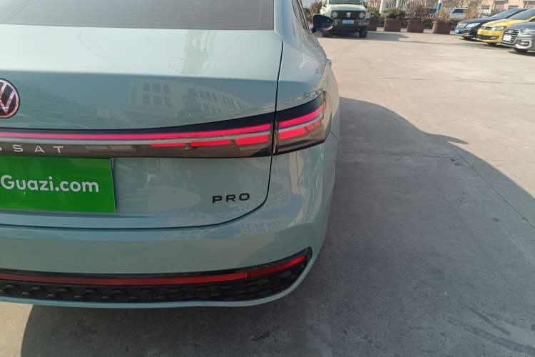 Used Volkswagen Passat 2025 Pro 380TSI Starry Dragon Luxury Edition
