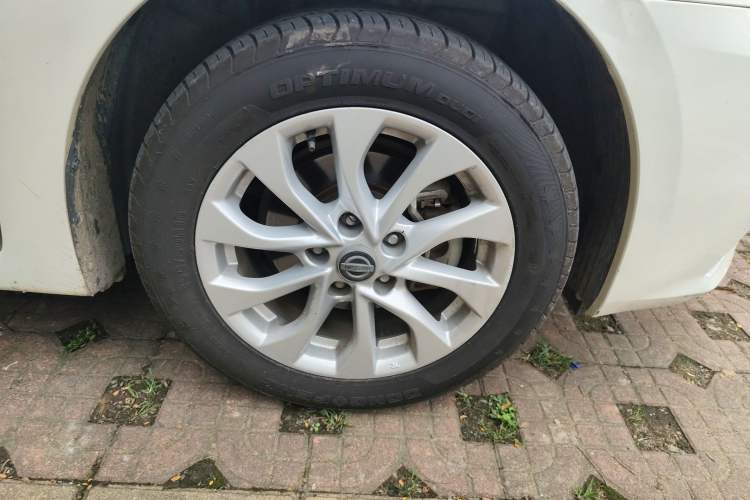 Used Nissan Sylphy 2021 Classic 1.6XL CVT Luxury Edition Right Front Wheel Hub