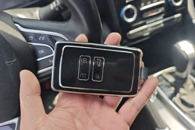 Used Renault Koleos 2018 2.5L Four-Wheel Drive Prestige Edition
