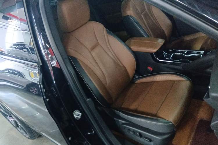 Used Buick Envision 2020 Encore S 652T Two-Wheel Drive Luxury Model Right Front Seat