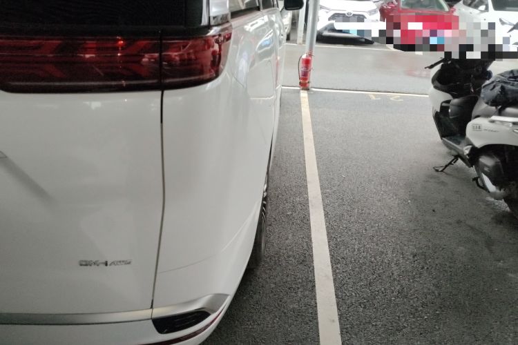 Used Denza D9 2022 DM-i 970 Four-Wheel Drive Prestige Model