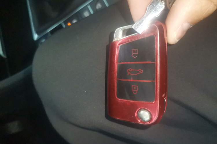 Used Volkswagen Sagitar 2021 280TSI DSG Comfort Connect Edition Vehicle Key