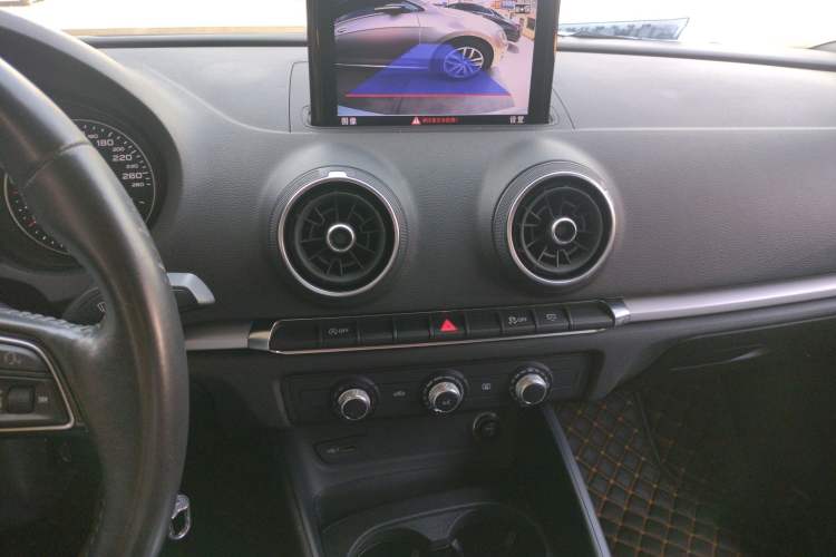 Used Audi A3 2019 Limousine 35 TFSI Ambition China V
