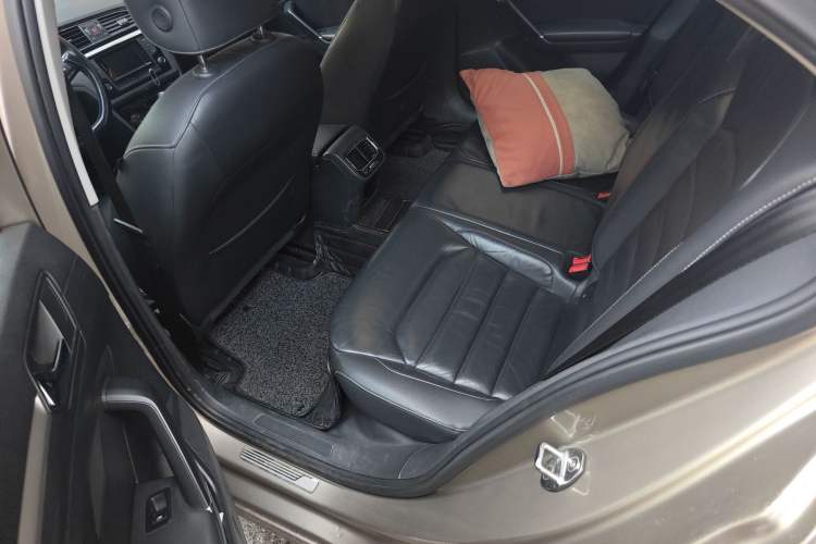 Used Volkswagen Lamando 2015 280TSI DSG Comfort Edition
