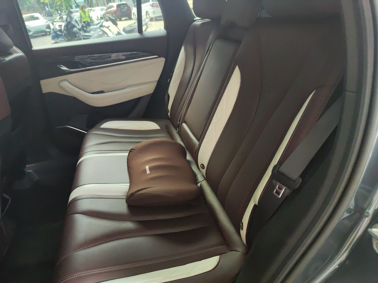 Geely Auto Monjaro L 2021 2.0TD DCT EVO Two-Wheel Drive Smart Luxury Version — снимка 17