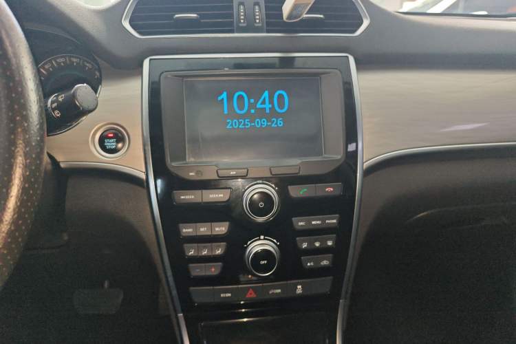 Used Haval H2 2018 Red-Label 1.5T Dual-Clutch Two-Wheel-Drive Elite Model