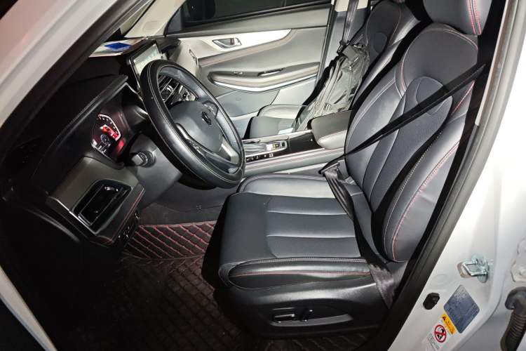 Used CHANGAN CS75 2020 280T DCT Luxury Version China VI Standard Left Front Seat