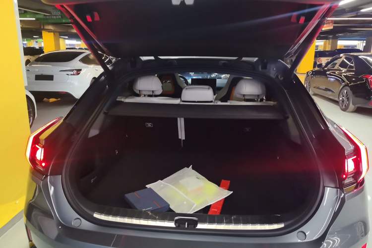 Used Zeekr 001 2021 Ultra-Long Range Single-Motor WE Edition Trunk