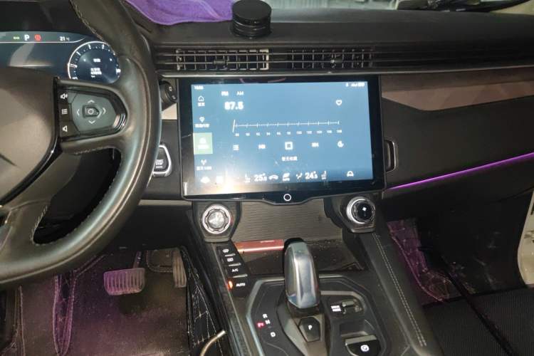 Used Lynk & Co 01 2021 2.0TD Two-Wheel-Drive Pro Trim Audio And AC Panel