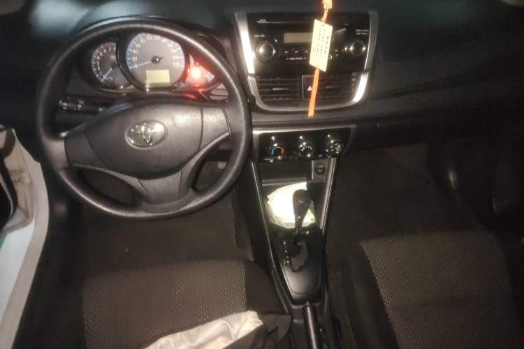 Used Toyota Vios 2019 1.5L CVT Innovation Edition Center Console