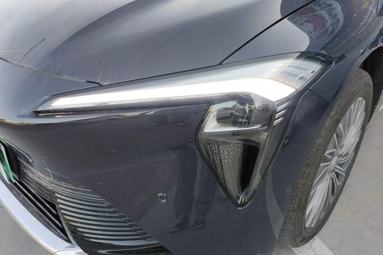 Used Buick L7 2025 Model Aivia Left Front Headlight