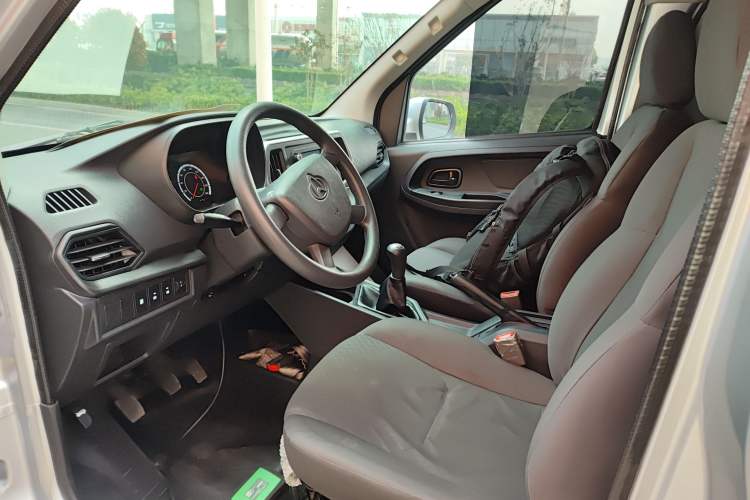 Used CHANGAN KAICHENG Ruixing M60 2023 1.5L GDI Comfort-Class Passenger Vehicle 6/7 Seats Left Front Seat