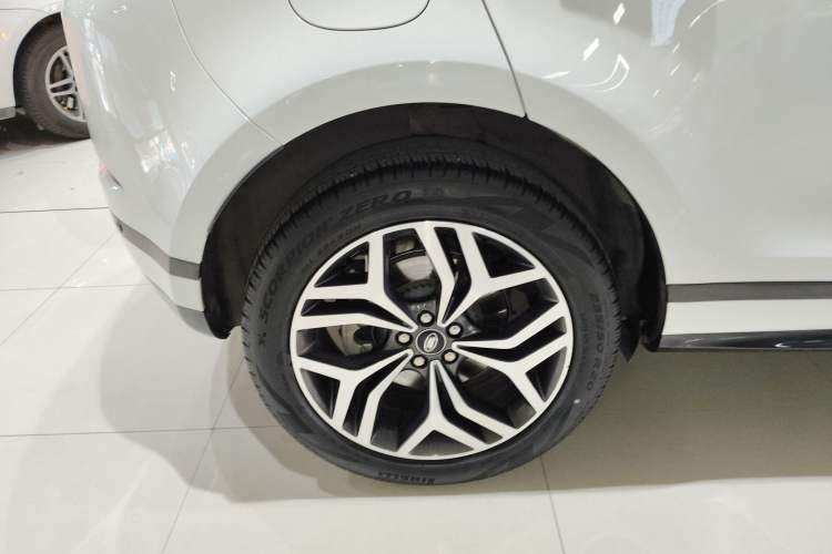 Used Land Rover Range Rover Evoque 2021 Range Rover Velar L 249PS R-Dynamic First Edition