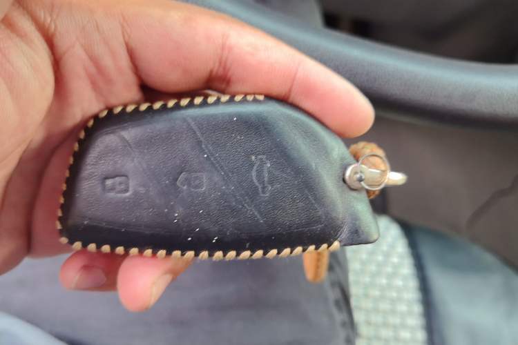 Used SAIC MAXUS Dana V1 2024 V1 Short Wheelbase Low-Roof Multi-Function Version (51 kWh)
