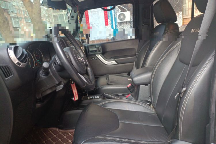 Used Jeep Wrangler 2015 3.0L Sahara Four-Door Comfort Edition
