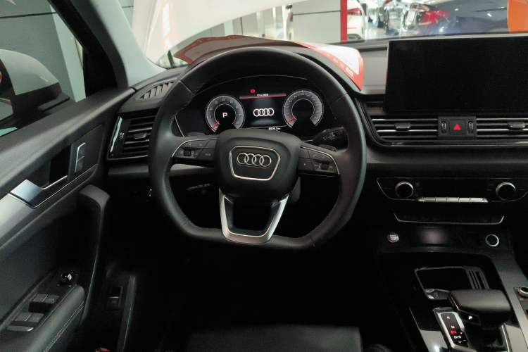 Used Audi Q5L 2023 40T Fashionable and Dynamic Edition
