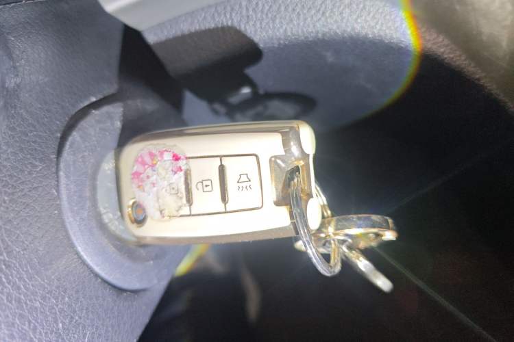 Used Venucia T70 2015 2.0L CVT Smart Choice Edition