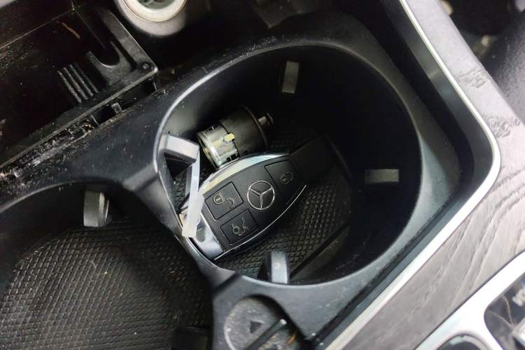 Used Mercedes-Benz C-Class 2017 C 200 L Sport Edition Vehicle Key