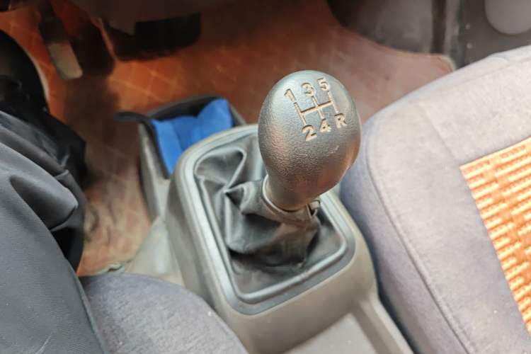 Used Wuling Rongguang S 2021 1.2L Standard Model Window-Sealed Car with Air Conditioning 2 Seats LSI