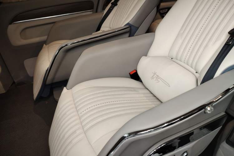 Used Mercedes-Benz Vito 2024 2.0T Business Version 7 Seats