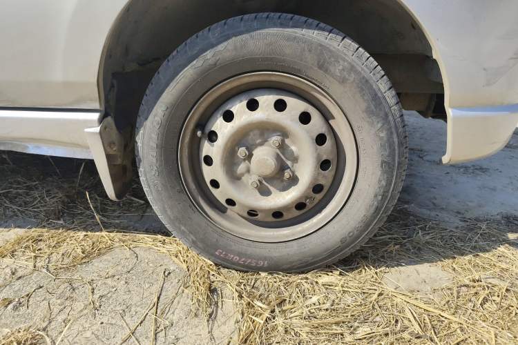 Used Wuling Zhiguang 2010 1.0L New Edition Practical Version with Extended Body L2Y