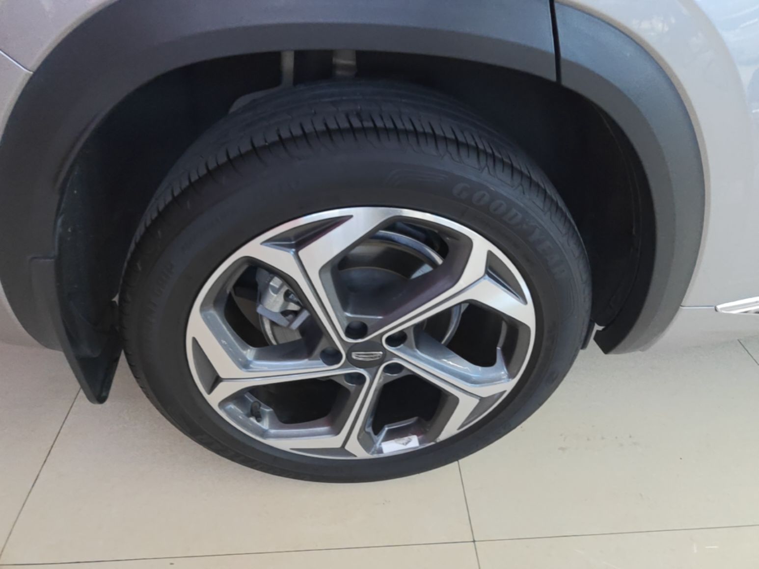 Geely Auto Monjaro L 2021 2.0TD DCT EVO Two-Wheel Drive Prestige Version — снимка 11