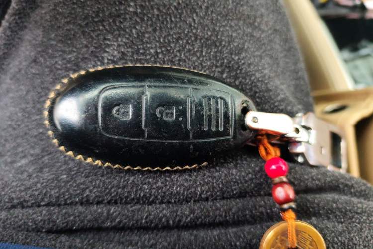 Used Nissan X-Trail 2014 2.5L CVT Leading Edition 4WD
