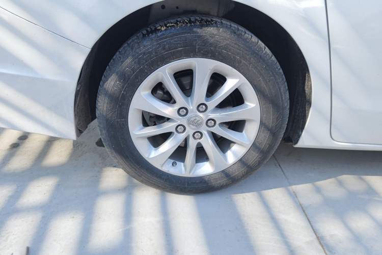 Used Buick GL8 2018 ES 28T Comfort Model China VI Standard