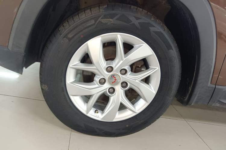 Used Wuling Hongguang S3 2019 1.5L Manual Luxury Model China VI Standard
