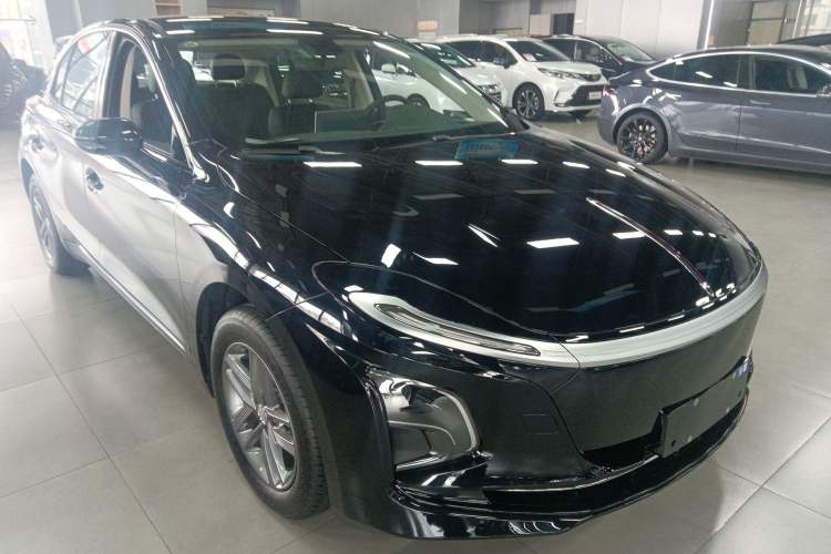 Used Hongqi E-QM5 2025 500km Range Commuter Version