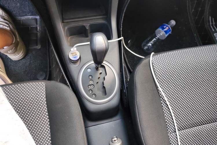 Used Suzuki Swift 2009 1.5L Automatic Two-Tone Xuanrui Edition