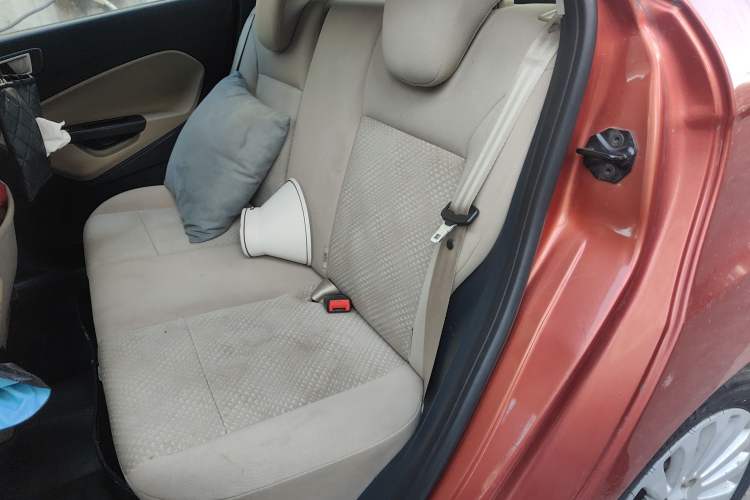 Used Ford Fiesta 2011 Hatchback 1.5L Automatic Fashion Edition
