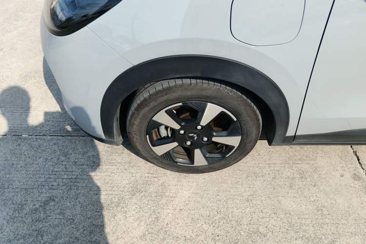 Used Wuling Bingo PLUS 2024 510 km Flagship Edition Four-Seater Version
