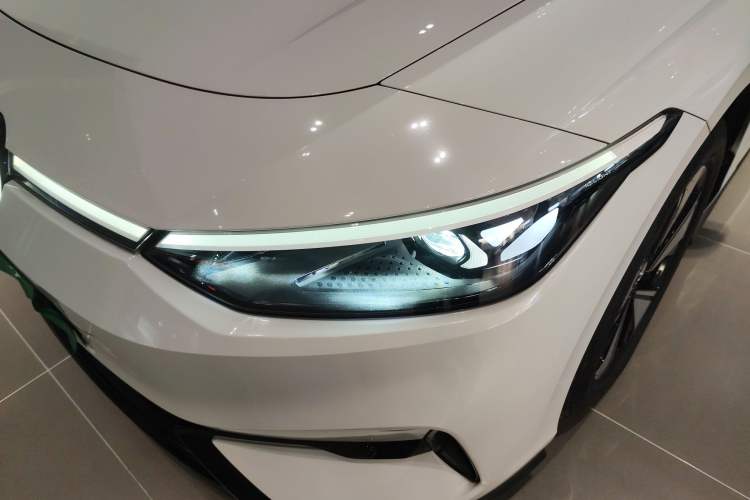 Used Volkswagen ID.7 VIZZION 2024 AIR model
