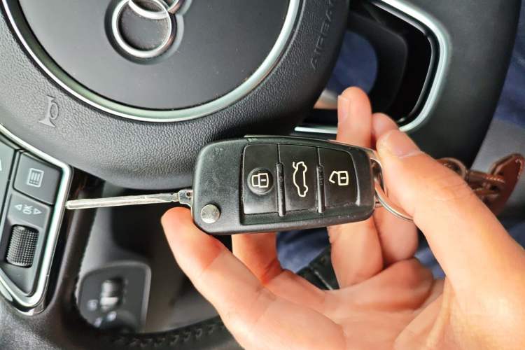 Used Audi Q3 2018 30th Anniversary Edition 30 TFSI Fashion Model Vehicle Key