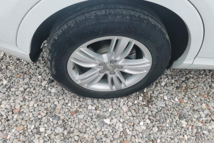 Used Audi Q3 2015 30 TFSI Comfort Model
