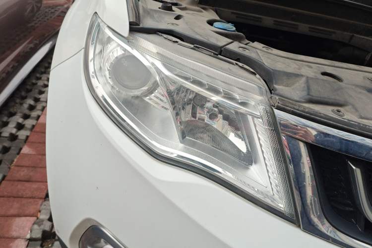 Used Geely Auto Emgrand X7 Sport 2016 2.0L Manual ZhiShang Version
