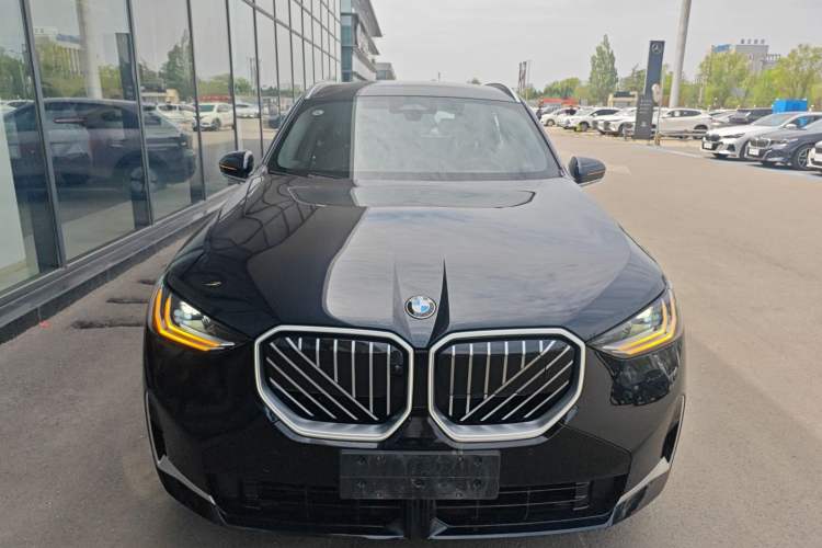 Used BMW X3 2025 xDrive30L Leading Model M Sport Package Front