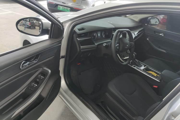 Used Chery Arrizo 5 2024 1.5L CVT Style Version Driver Seat