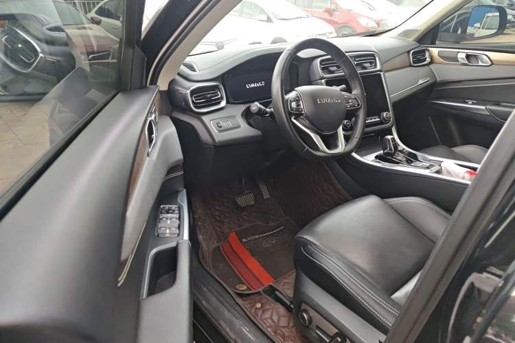 Used Lynk & Co 01 2019 2.0T Two-Wheel-Drive Pro Version China VI Standard Driver Seat