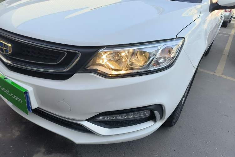Used Geely Auto Vision 2019 Upgraded Model 1.5L Manual Luxury Version China VI Standard