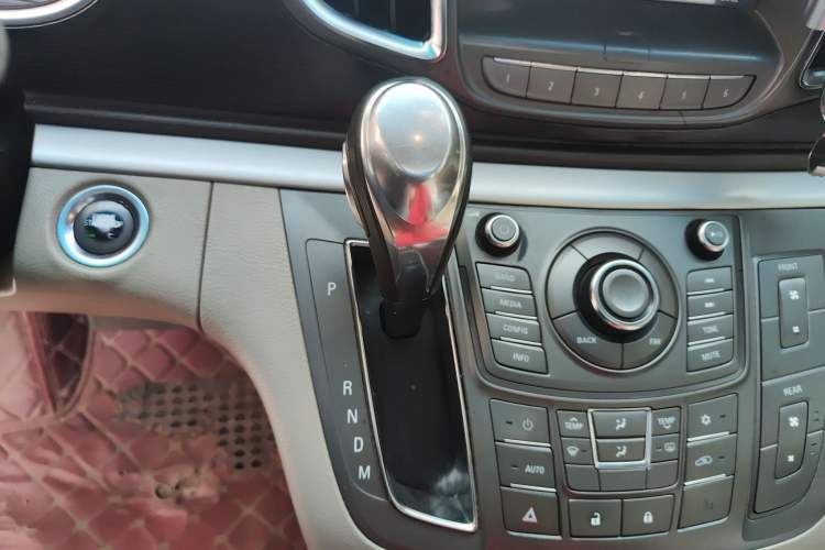 Used Buick GL8 2013 2.4L CT Luxury Business Comfort Edition