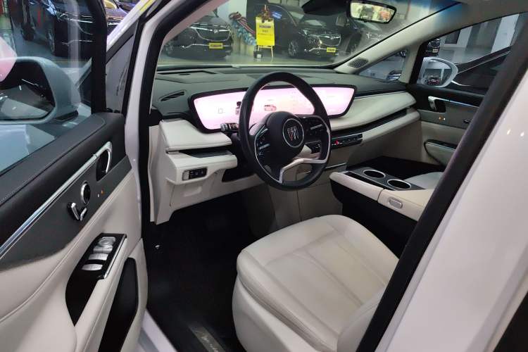 Used Buick GL8 New Energy 2024 Lu Zun Deluxe Edition 7-Seater
