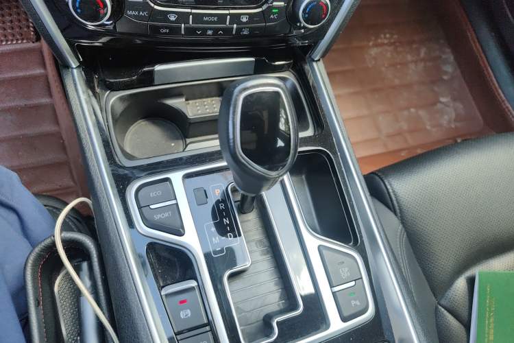 Used Geely Auto Emgrand GT 2016 2.4L Zunya Model
