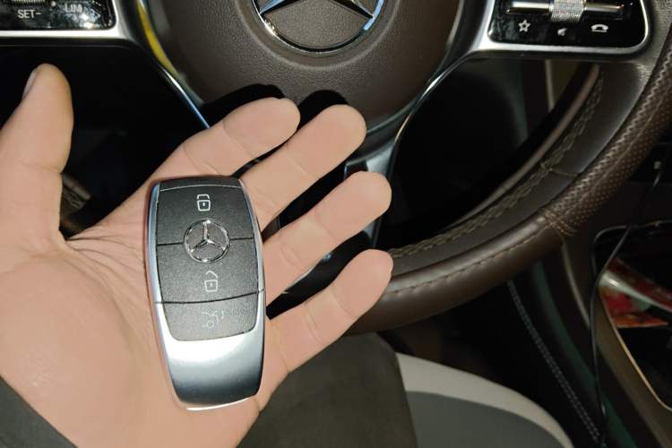 Used Mercedes-Benz GLC 2020 Facelifted GLC 260 L 4MATIC Dynamic Edition
